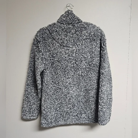 Coffee Shop New York Gray White Half Zip Faux Fur Fuzzy Soft Pullover w/ Pockets - Picture 2 of 5